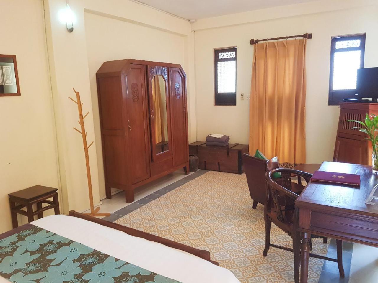 La Villa Battambang Extérieur photo