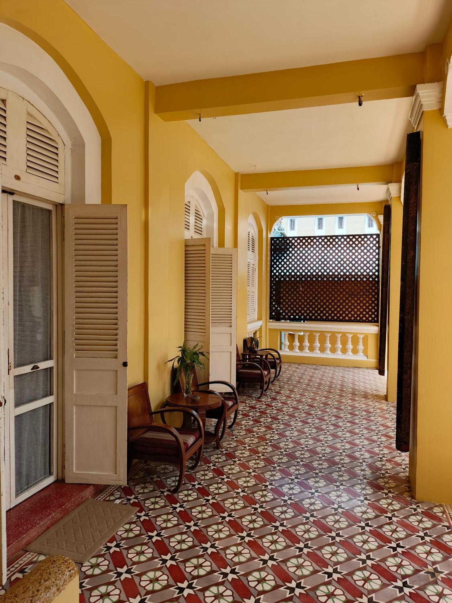 La Villa Battambang Extérieur photo
