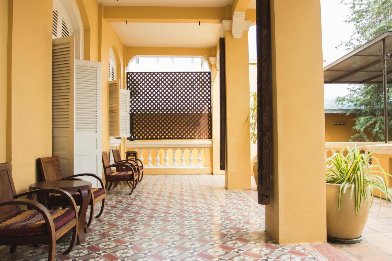 La Villa Battambang Extérieur photo
